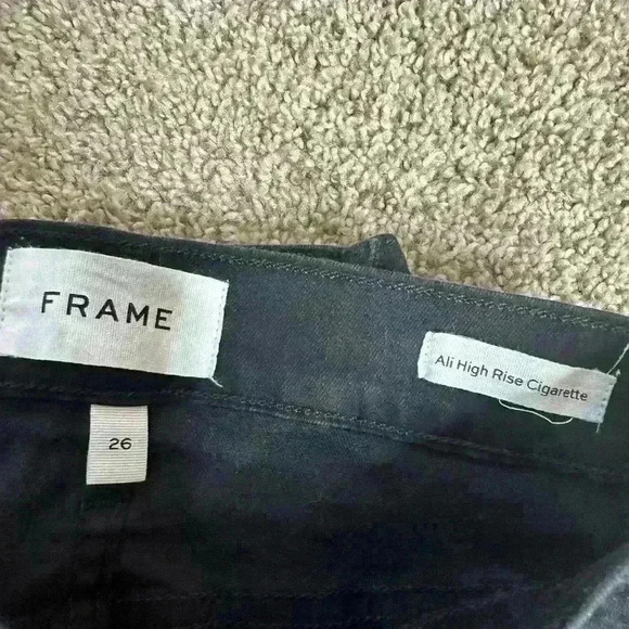 Frame Ali high rise cigarette jeans size 26 black - Picture 3 of 3